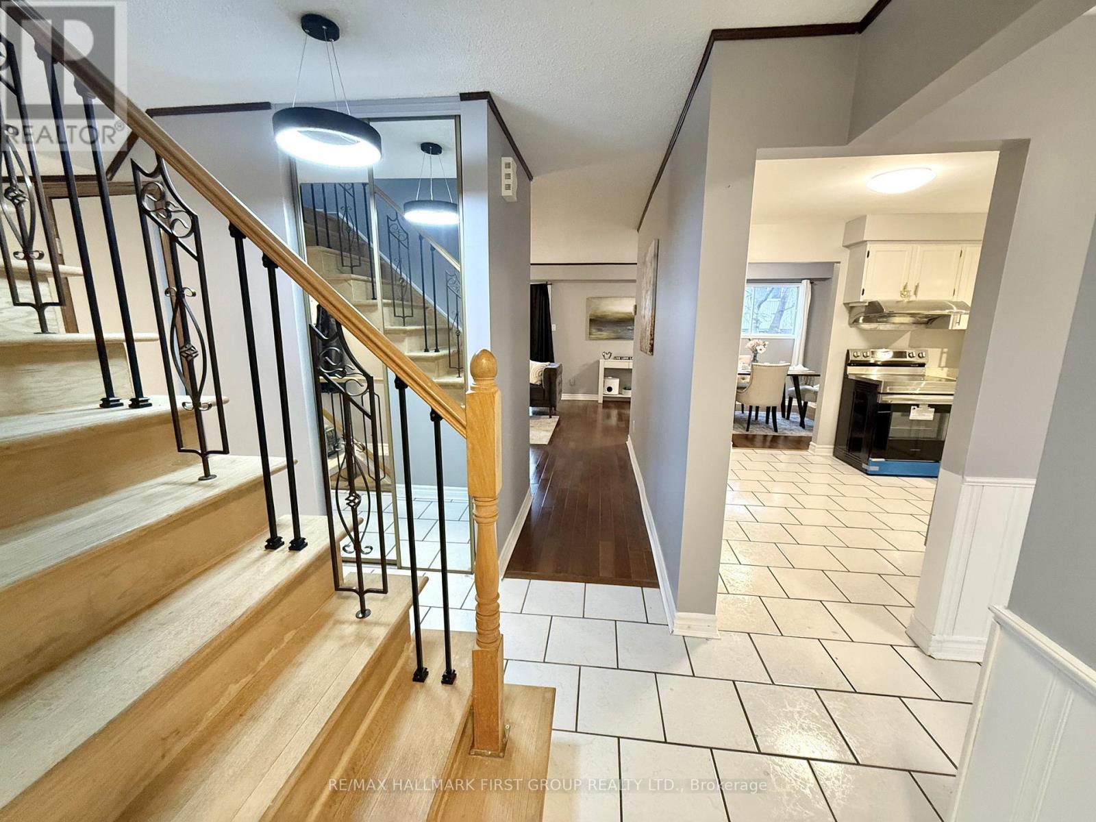 1762 Meadowview Avenue, Pickering, Ontario  L1V 3G8 - Photo 11 - E12948932