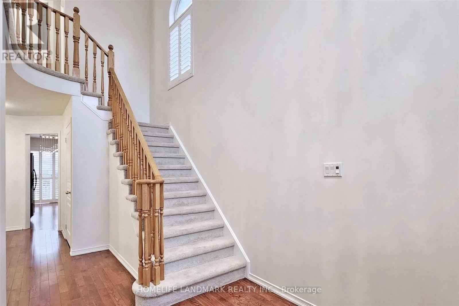 7 Cottinghill Way, Aurora, Ontario  L4G 7V4 - Photo 3 - N12948830