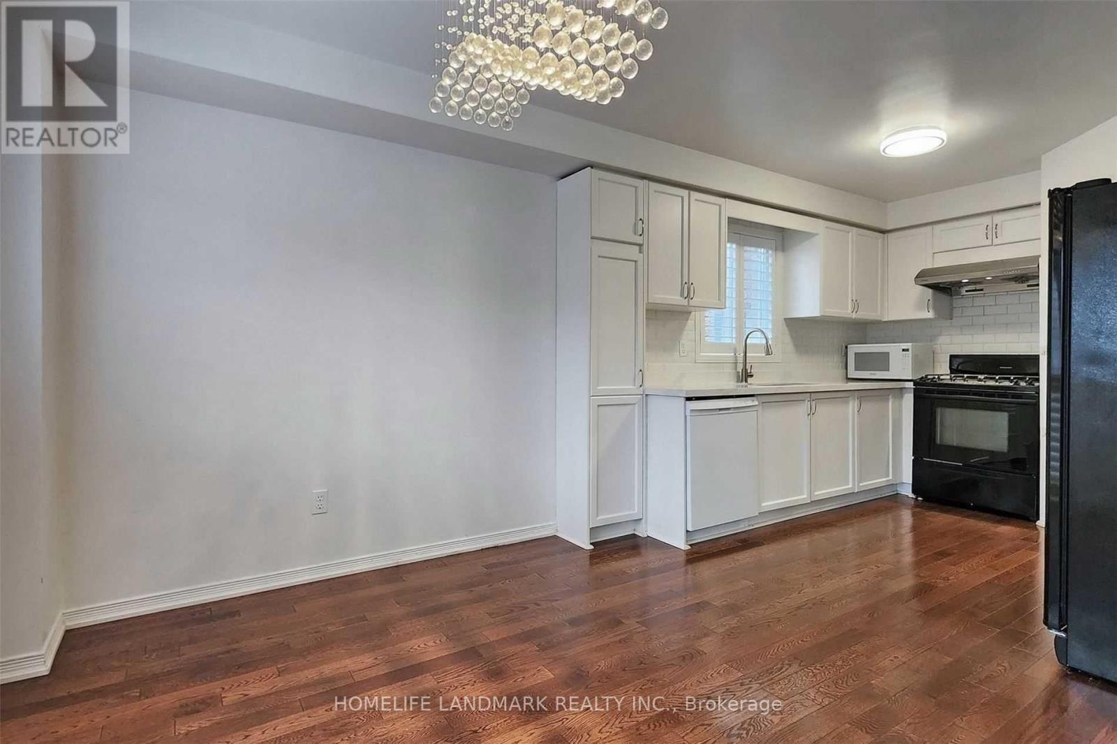 7 Cottinghill Way, Aurora, Ontario  L4G 7V4 - Photo 9 - N12948830