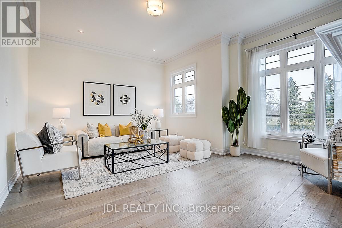 4199 Major Mackenzie Drive E, Markham, Ontario  L6C 3L5 - Photo 10 - N12948840