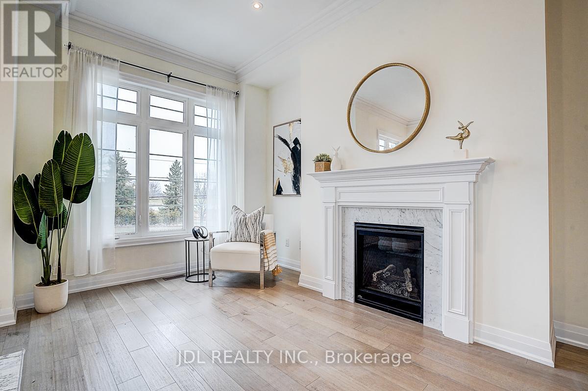 4199 Major Mackenzie Drive E, Markham, Ontario  L6C 3L5 - Photo 12 - N12948840