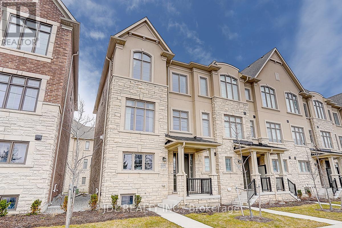 4199 Major Mackenzie Drive E, Markham, Ontario  L6C 3L5 - Photo 2 - N12948840