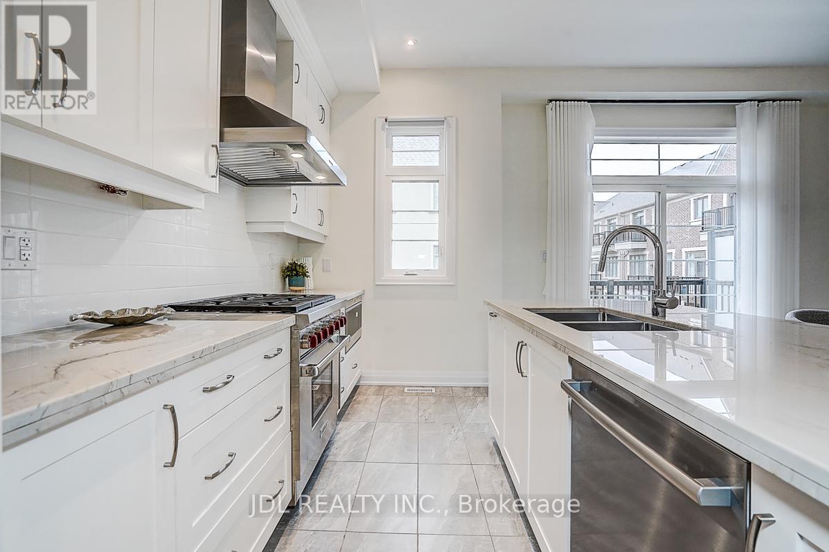 4199 Major Mackenzie Drive E, Markham, Ontario  L6C 3L5 - Photo 21 - N12948840