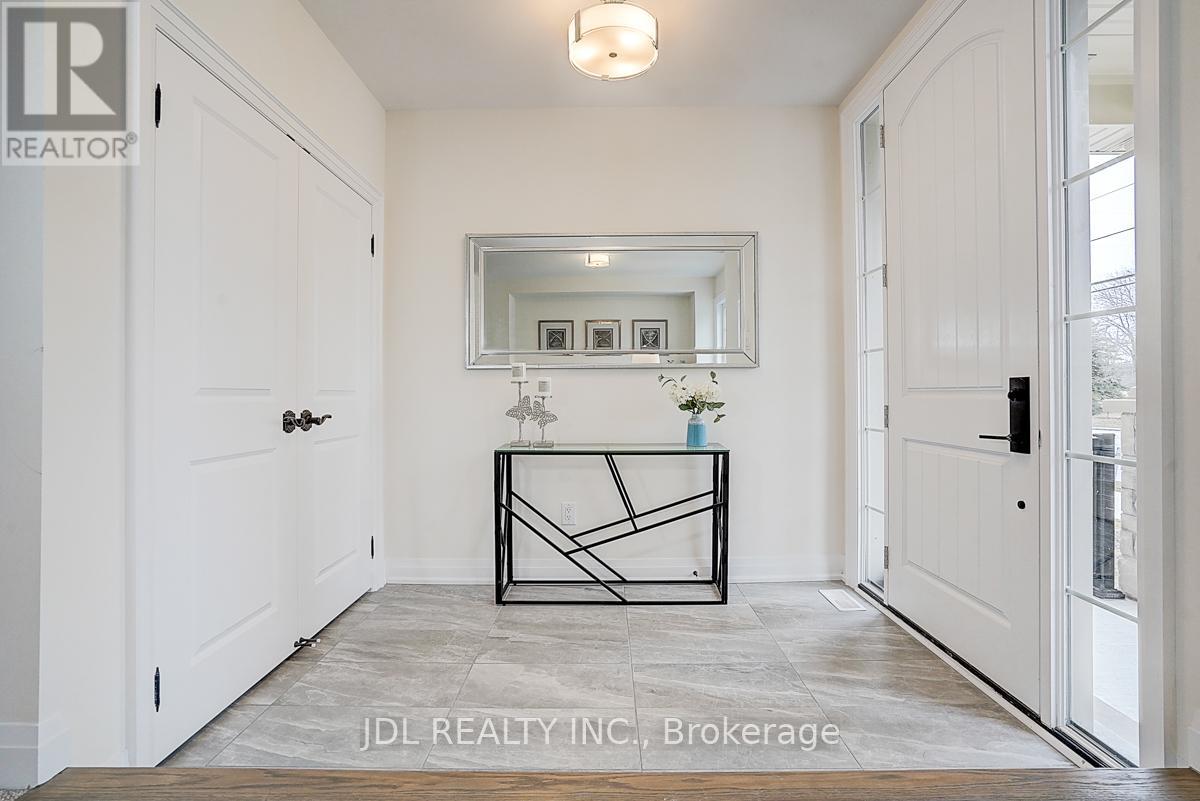 4199 Major Mackenzie Drive E, Markham, Ontario  L6C 3L5 - Photo 47 - N12948840