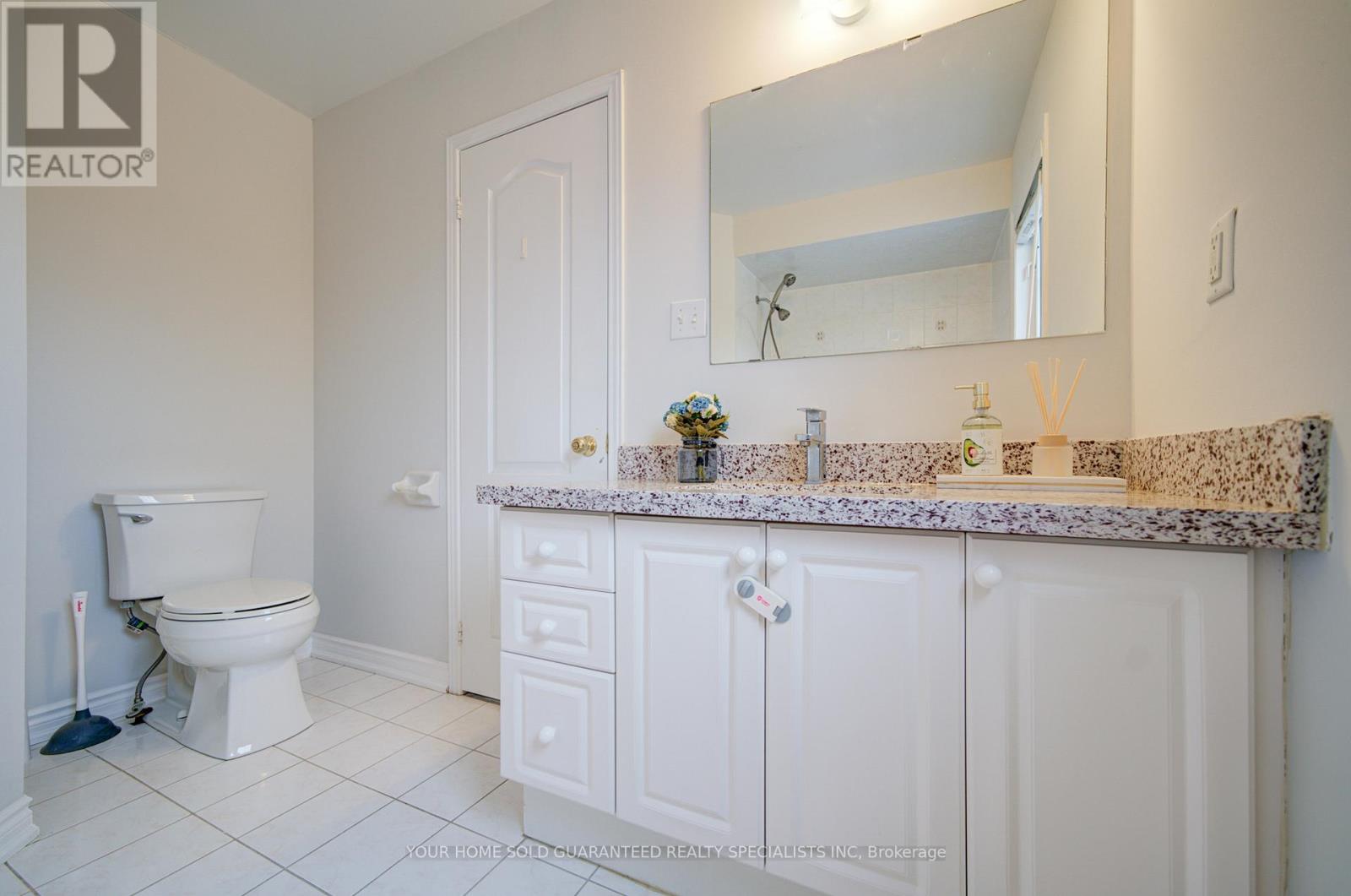 58 Warren Bradley Street, Markham, Ontario  L6C 2W4 - Photo 14 - N12948852