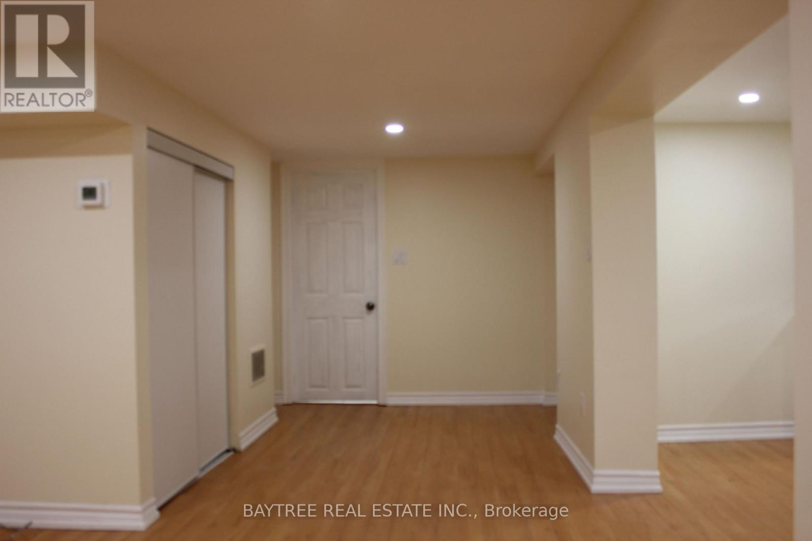 Lower - 226 Beechy Drive, Richmond Hill, Ontario  L4C 2X7 - Photo 11 - N12948946