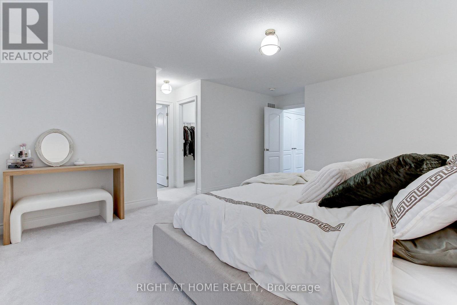 29 Pear Blossom Way, East Gwillimbury, Ontario  L9N 0T3 - Photo 21 - N12948978