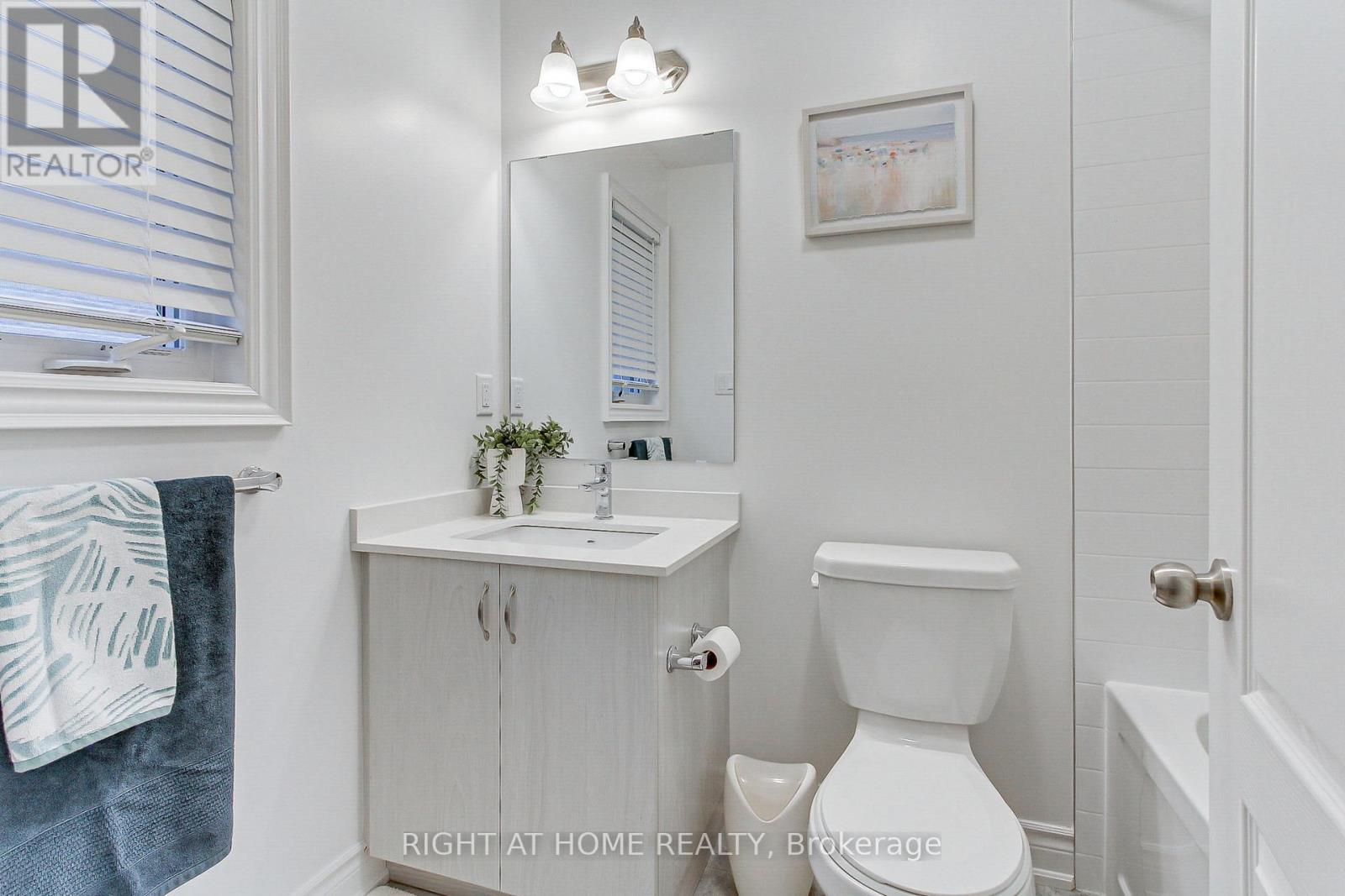 29 Pear Blossom Way, East Gwillimbury, Ontario  L9N 0T3 - Photo 28 - N12948978