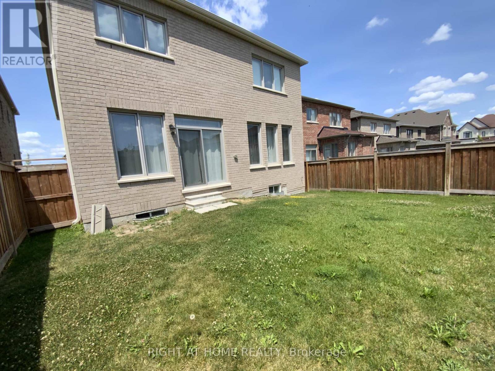 29 Pear Blossom Way, East Gwillimbury, Ontario  L9N 0T3 - Photo 38 - N12948978