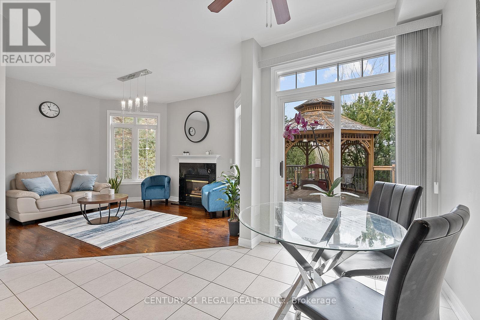 42 Ballymore Drive, Aurora, Ontario  L4G 7E6 - Photo 2 - N12948984