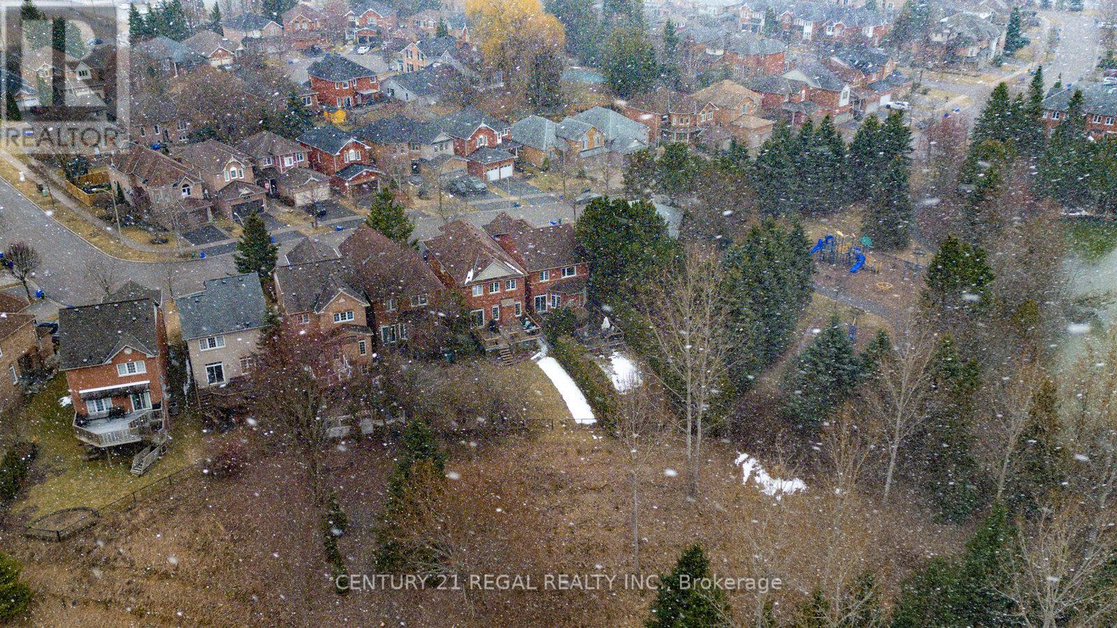 42 Ballymore Drive, Aurora, Ontario  L4G 7E6 - Photo 48 - N12948984