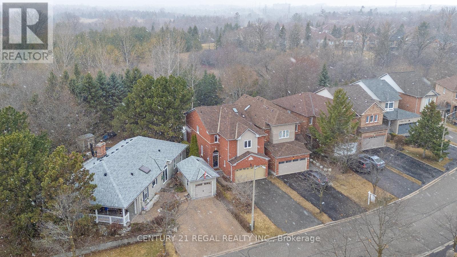 42 Ballymore Drive, Aurora, Ontario  L4G 7E6 - Photo 49 - N12948984