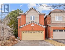 42 BALLYMORE DRIVE, Aurora, Ontario
