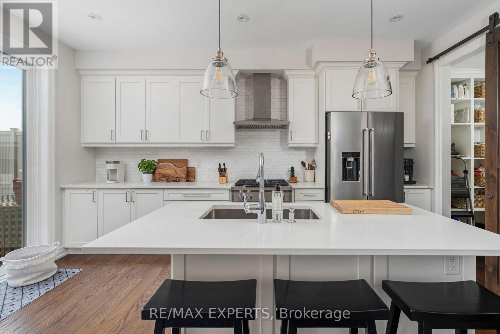 293 Kleinburg Summit Way, Vaughan, Ontario  L4H 4S7 - Photo 11 - N12949040