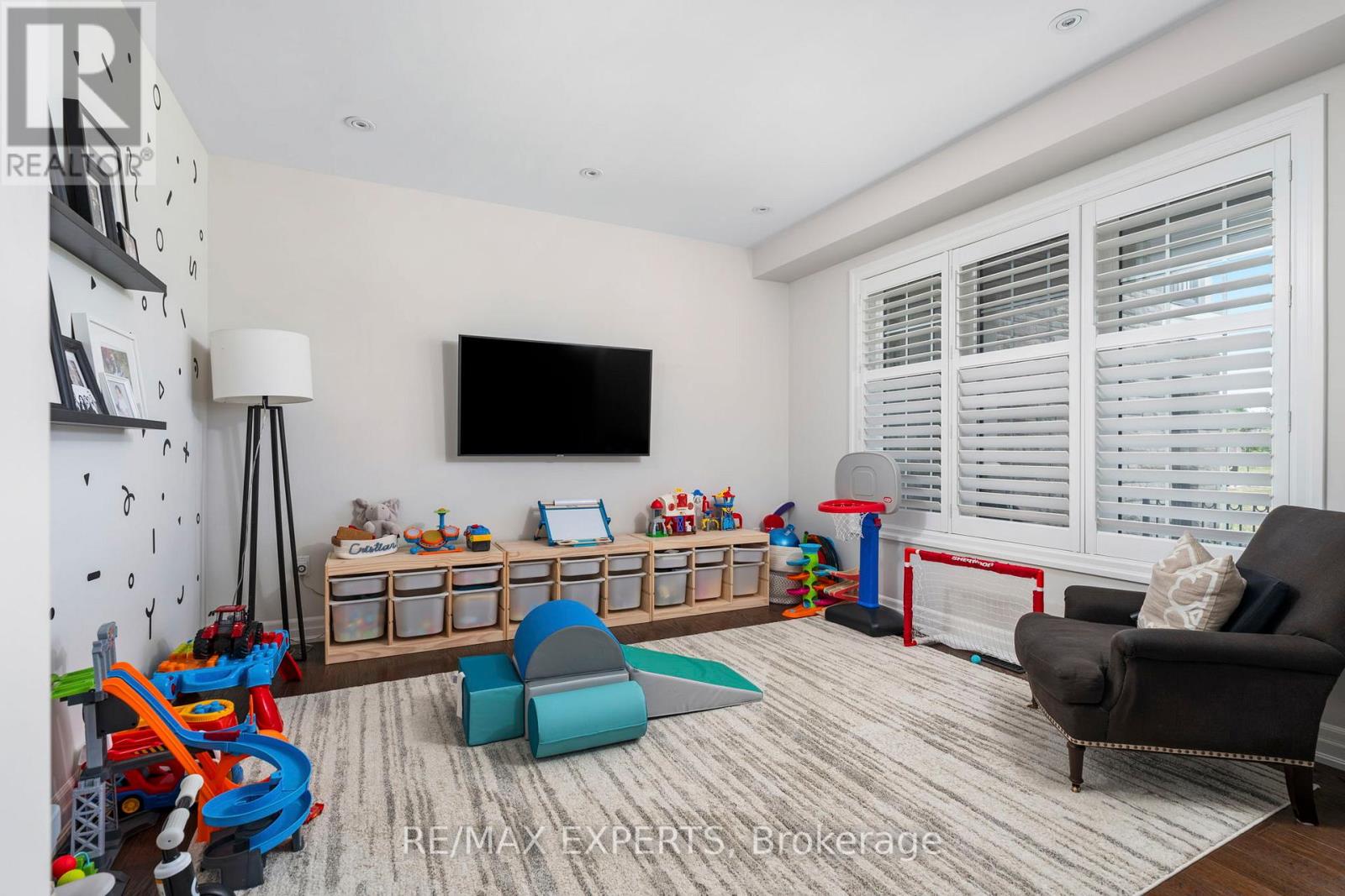 293 Kleinburg Summit Way, Vaughan, Ontario  L4H 4S7 - Photo 33 - N12949040