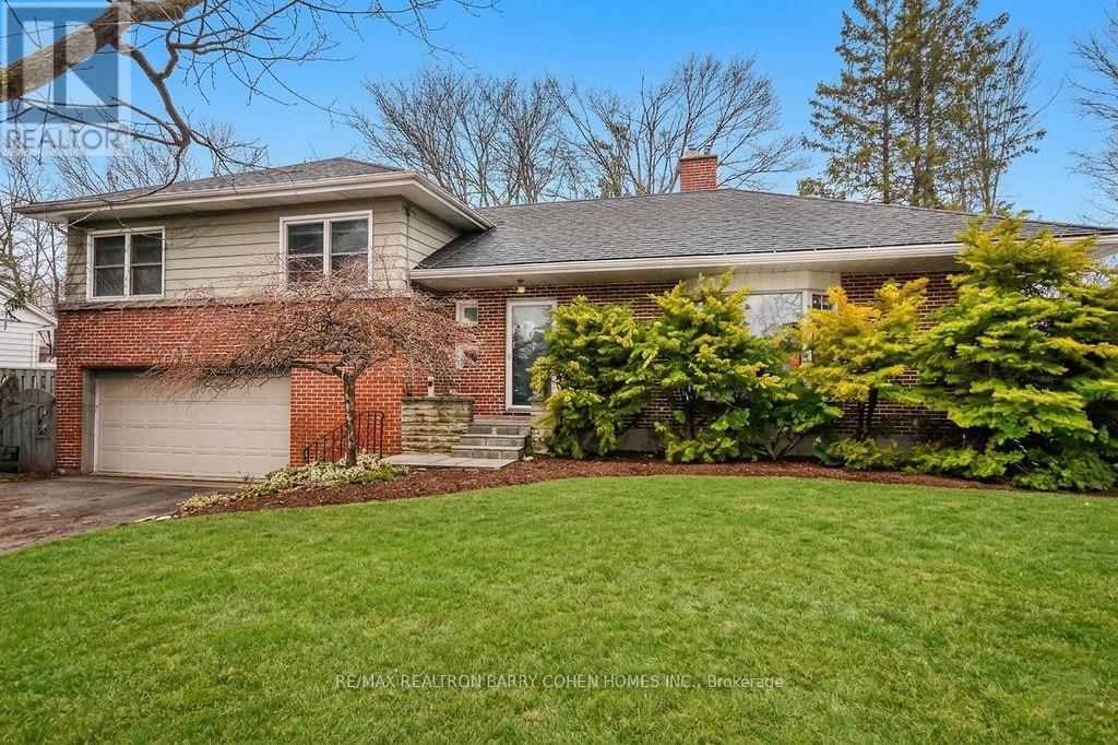 62 LETITIA STREET, Barrie, Ontario