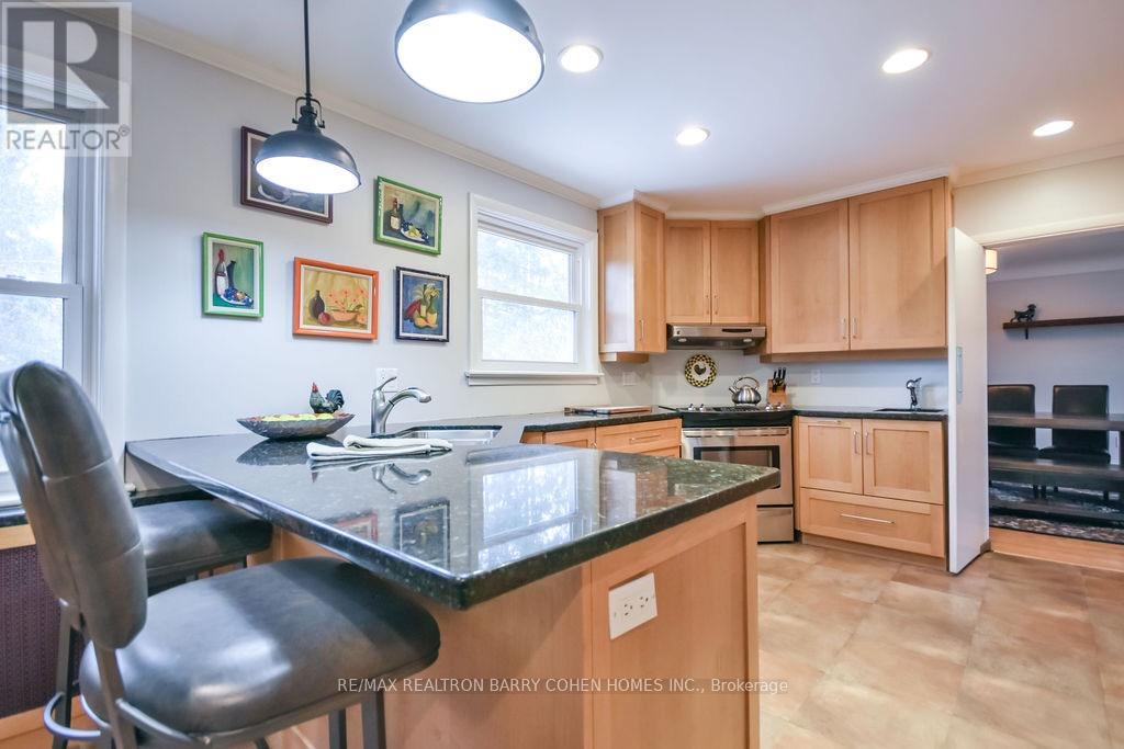 62 Letitia Street, Barrie, Ontario  L4N 1P1 - Photo 13 - S12948992