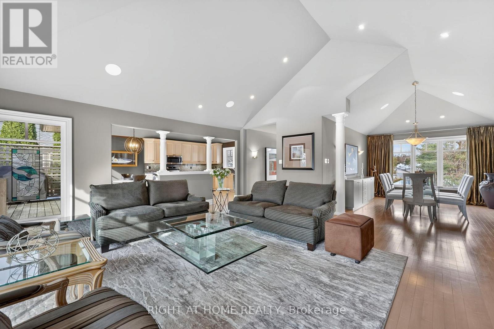 13 Alpine Way, Oro-Medonte, Ontario  L0L 2L0 - Photo 5 - S12948998