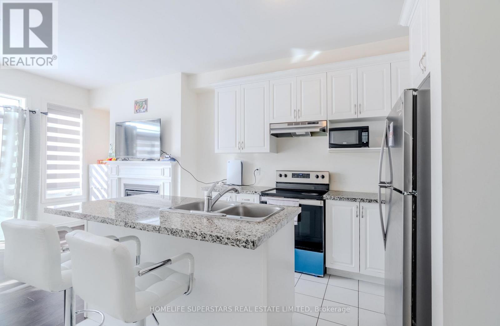 16 Gosset Road, Brampton, Ontario  L7A 0C3 - Photo 9 - W12790242