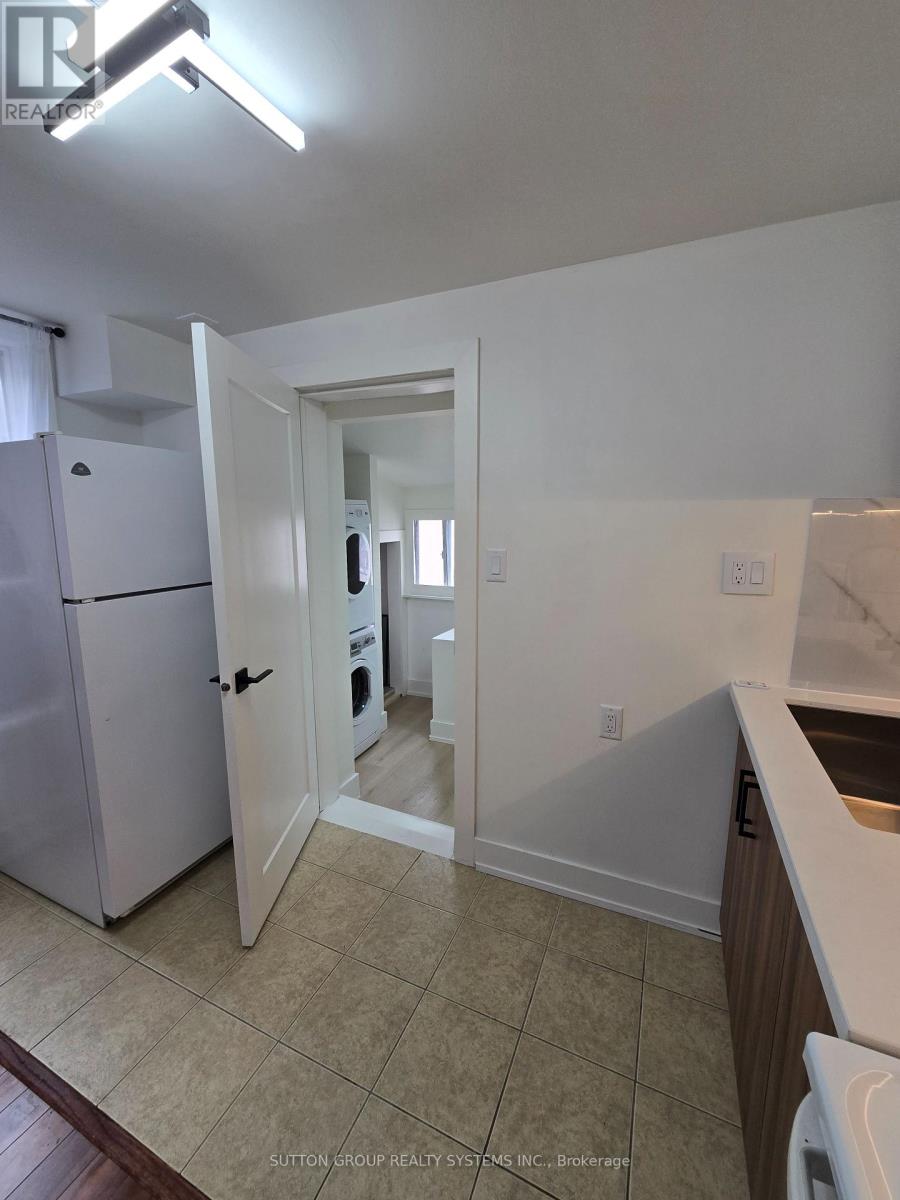 1 - 2886 Lake Shore Boulevard W, Toronto, Ontario  M8V 1J1 - Photo 16 - W12948858