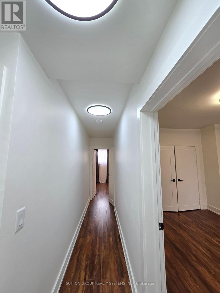 1 - 2886 Lake Shore Boulevard W, Toronto, Ontario  M8V 1J1 - Photo 5 - W12948858