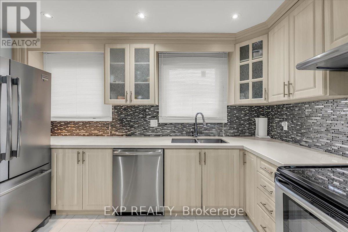 135 Mill Street N, Brampton, Ontario  L6X 2P1 - Photo 6 - W12948860