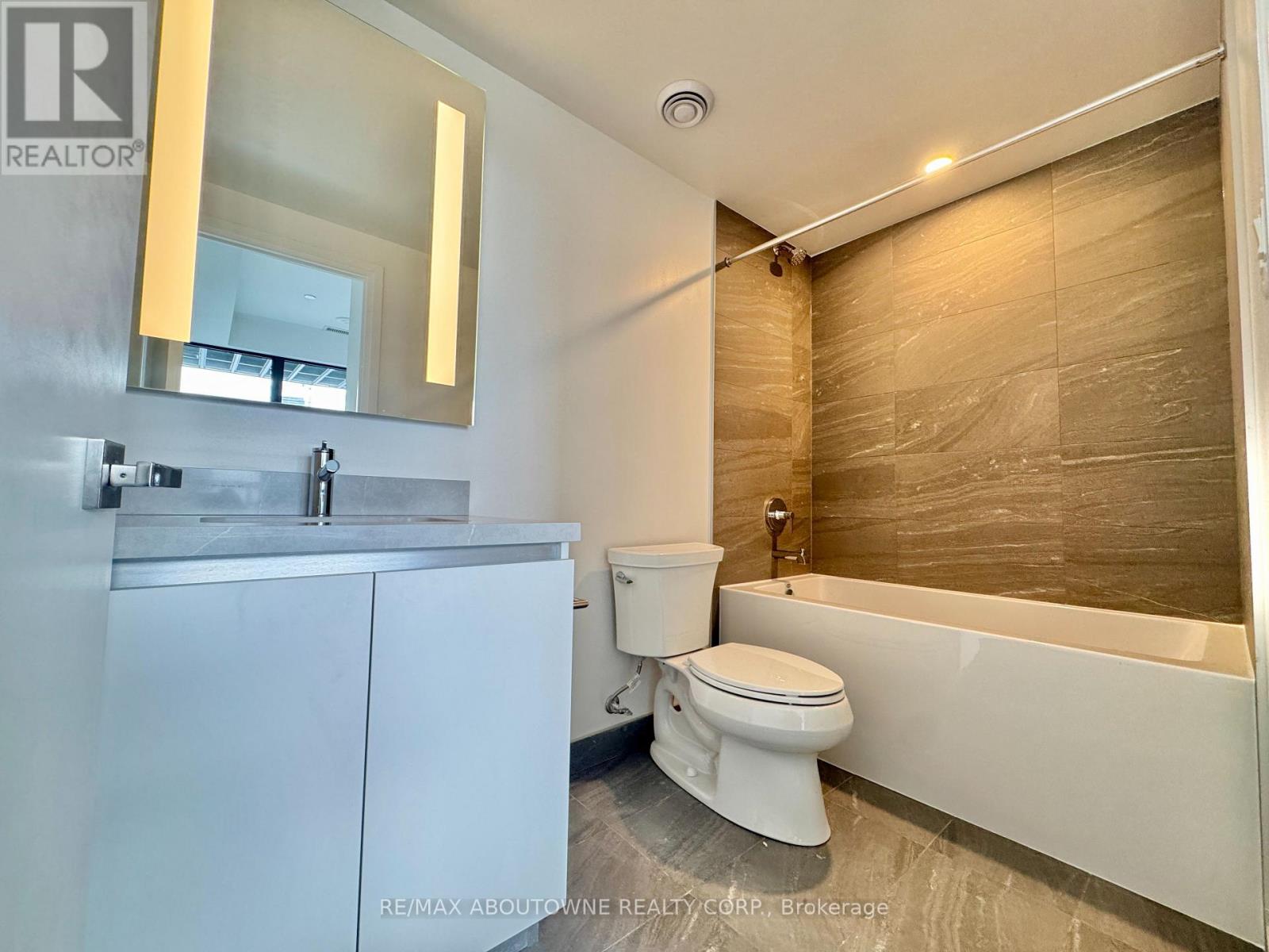 3605 - 4015 The Exchange, Mississauga, Ontario  L5B 0N9 - Photo 12 - W12948868