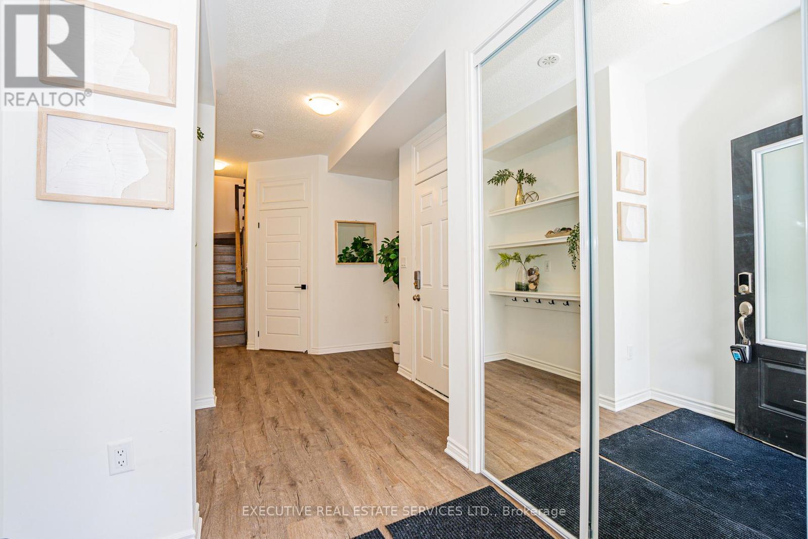 72 Melmar Street, Brampton, Ontario  L7A 5K8 - Photo 6 - W12948894