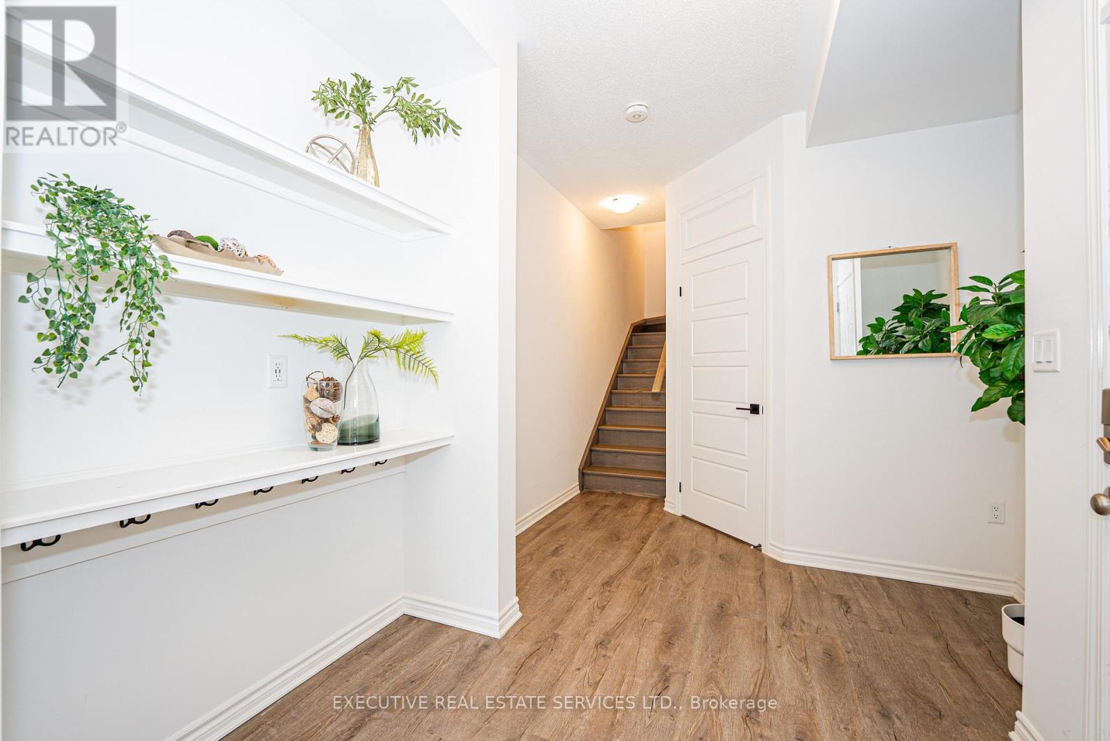 72 Melmar Street, Brampton, Ontario  L7A 5K8 - Photo 8 - W12948894