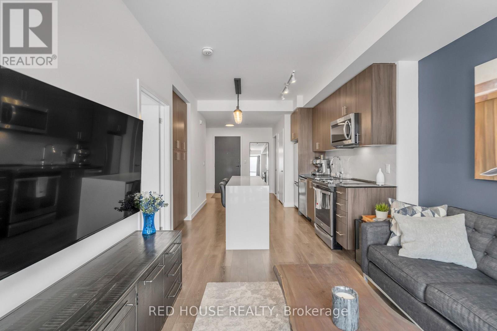 315 - 210 Sabina Drive, Oakville, Ontario  L6H 0W6 - Photo 16 - W12948904