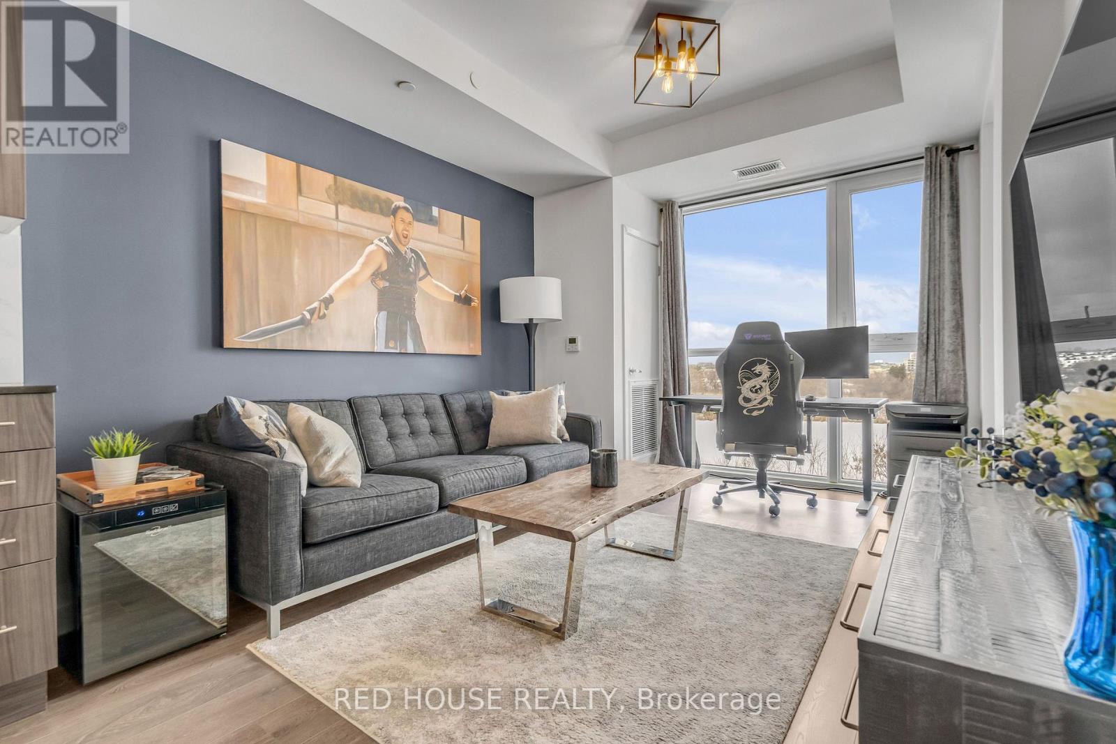 315 - 210 Sabina Drive, Oakville, Ontario  L6H 0W6 - Photo 18 - W12948904