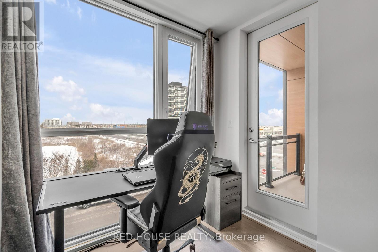 315 - 210 Sabina Drive, Oakville, Ontario  L6H 0W6 - Photo 21 - W12948904