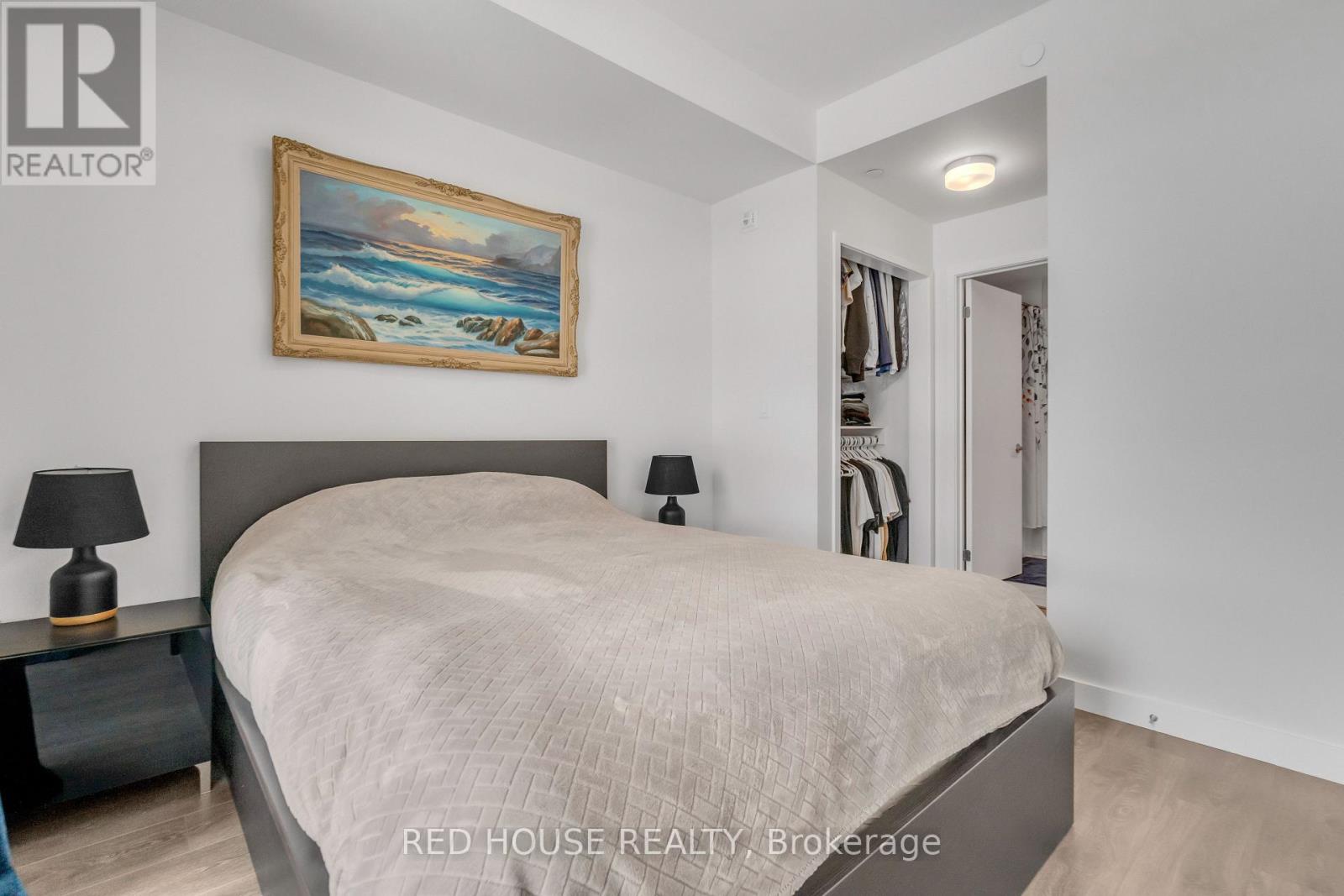 315 - 210 Sabina Drive, Oakville, Ontario  L6H 0W6 - Photo 23 - W12948904