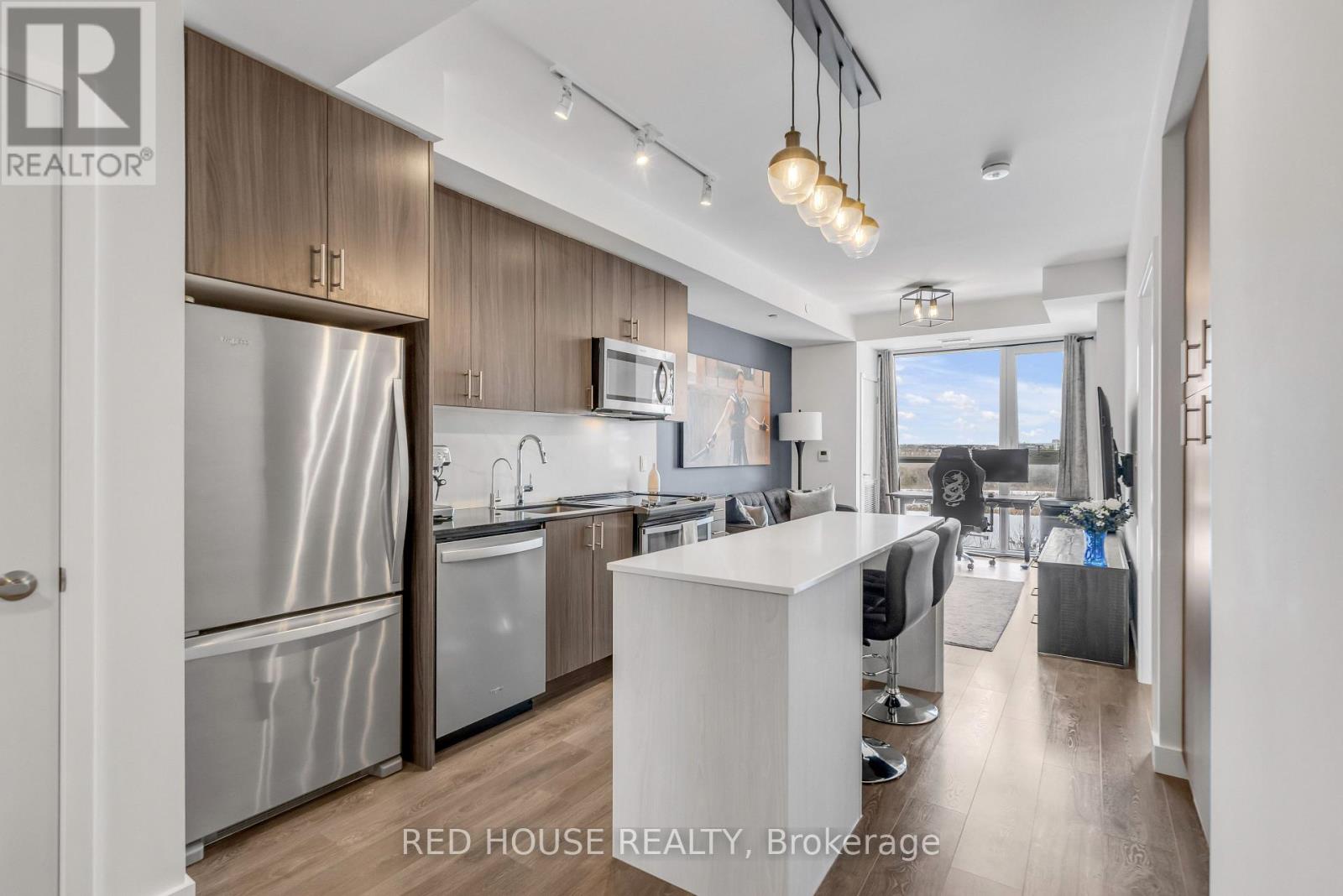 315 - 210 Sabina Drive, Oakville, Ontario  L6H 0W6 - Photo 6 - W12948904