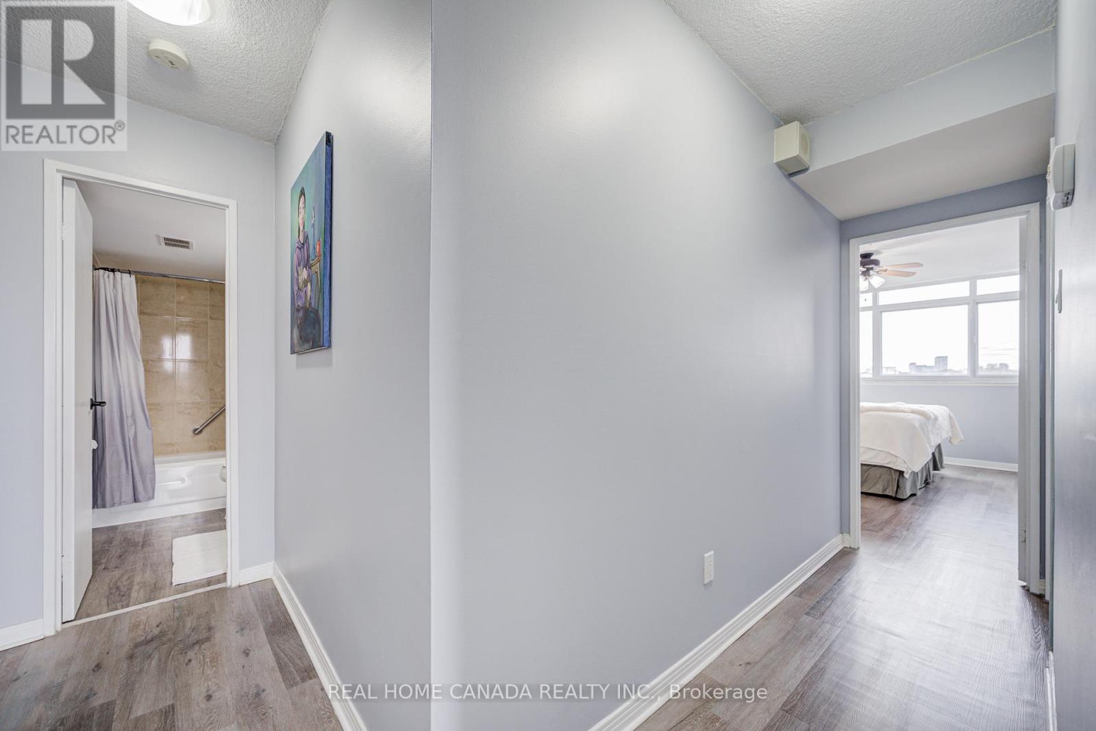 708 - 1359 White Oaks Boulevard, Oakville, Ontario  L6H 2R8 - Photo 22 - W12948924