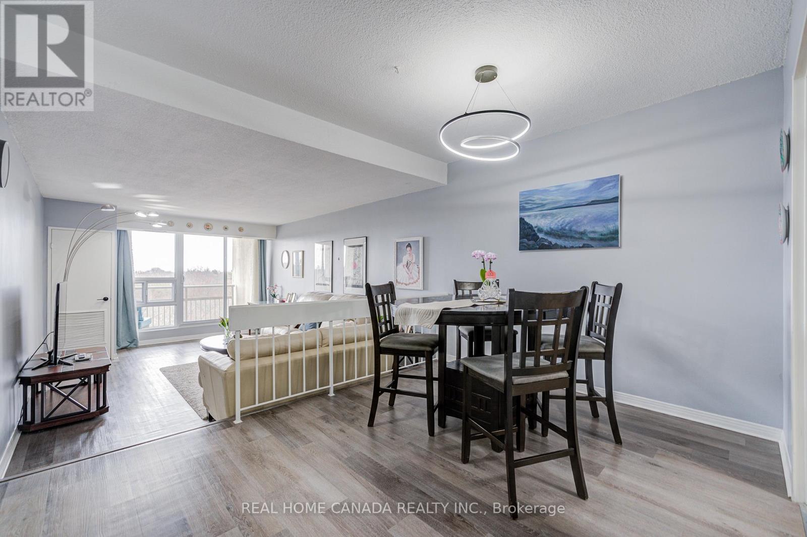 708 - 1359 White Oaks Boulevard, Oakville, Ontario  L6H 2R8 - Photo 7 - W12948924