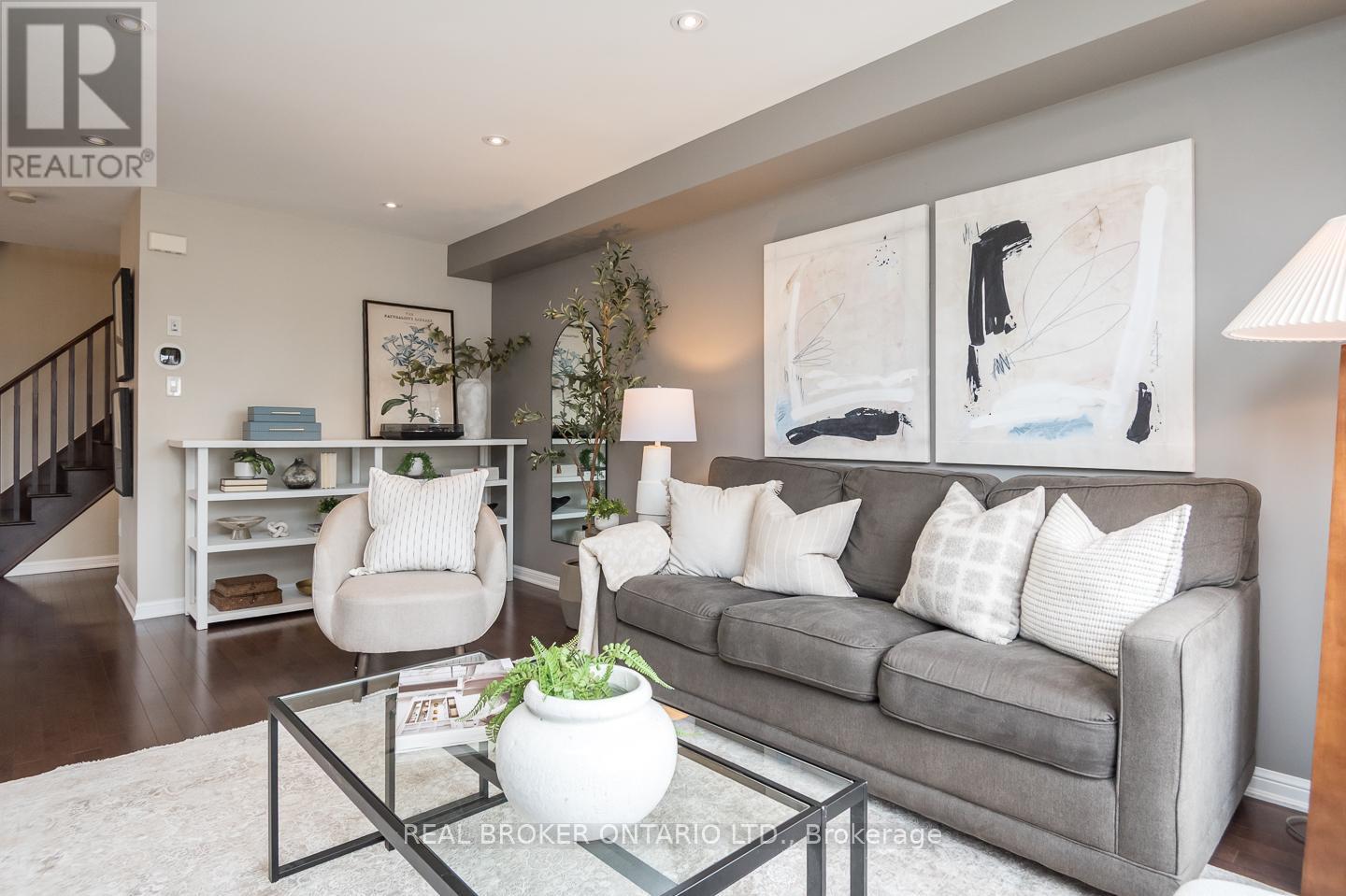 984 Nadalin Heights, Milton, Ontario  L9T 8R1 - Photo 12 - W12948938