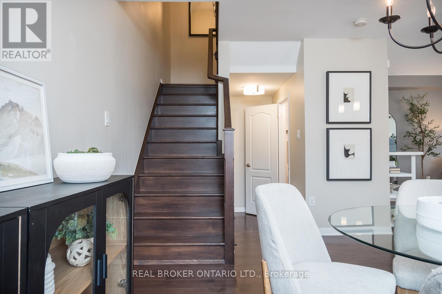 984 Nadalin Heights, Milton, Ontario  L9T 8R1 - Photo 17 - W12948938