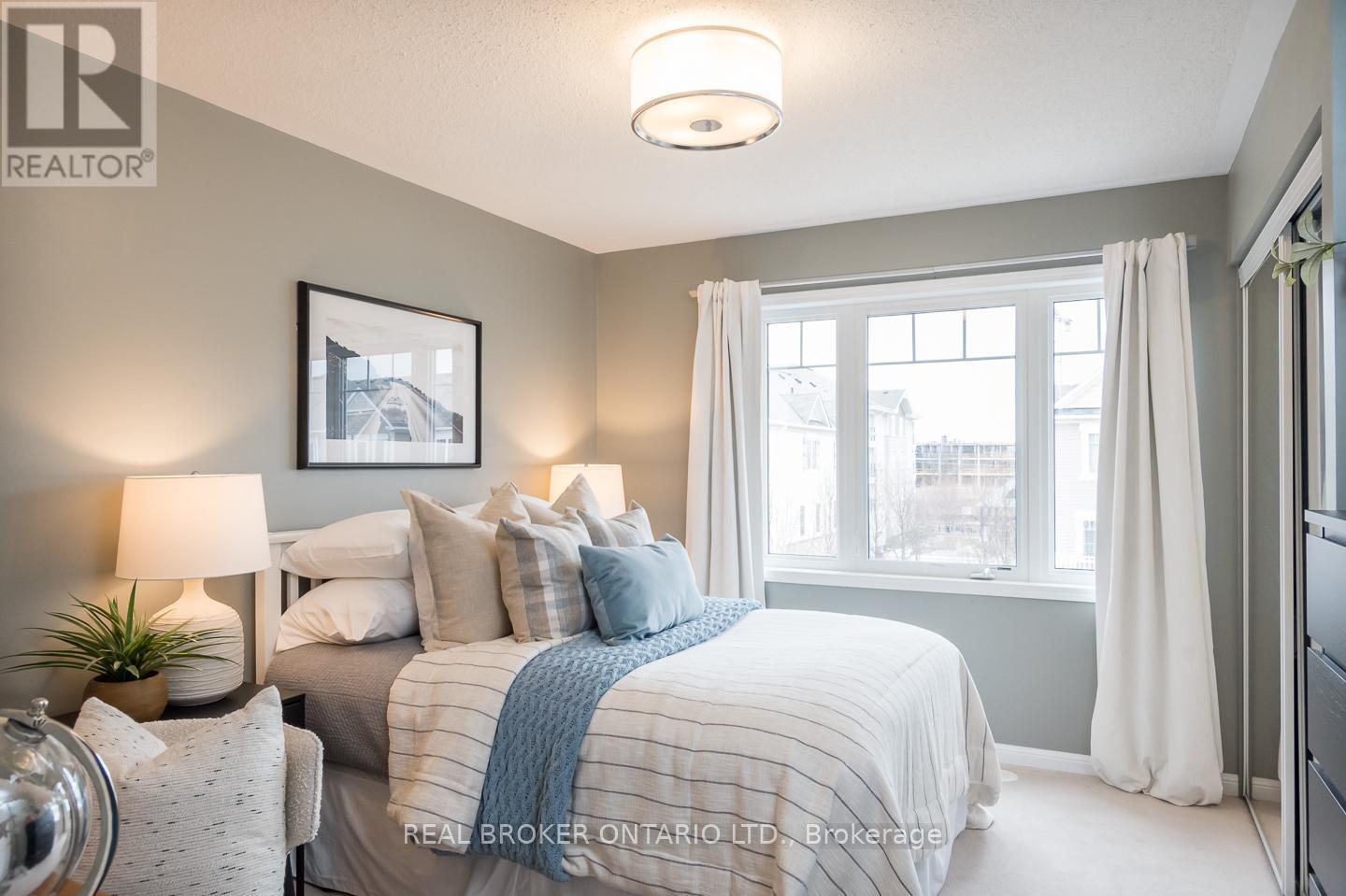 984 Nadalin Heights, Milton, Ontario  L9T 8R1 - Photo 19 - W12948938