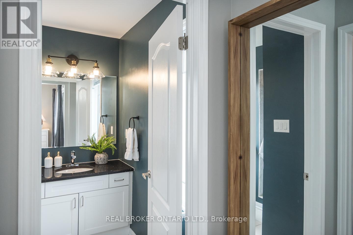 984 Nadalin Heights, Milton, Ontario  L9T 8R1 - Photo 28 - W12948938