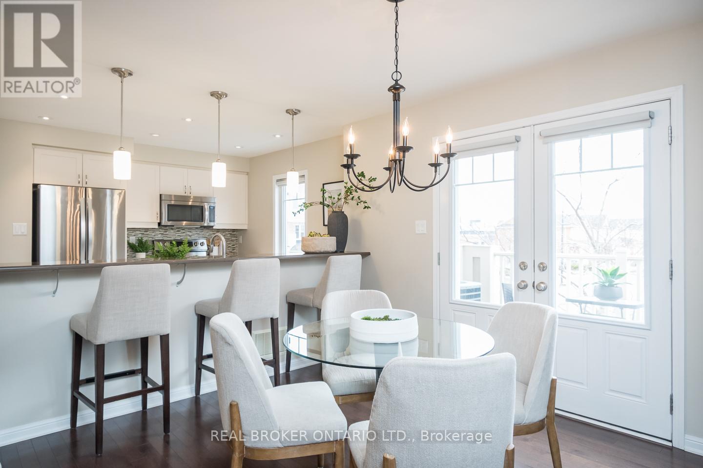 984 Nadalin Heights, Milton, Ontario  L9T 8R1 - Photo 3 - W12948938