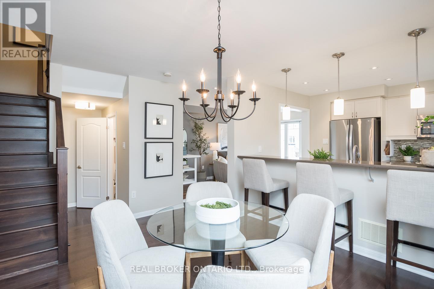 984 Nadalin Heights, Milton, Ontario  L9T 8R1 - Photo 6 - W12948938