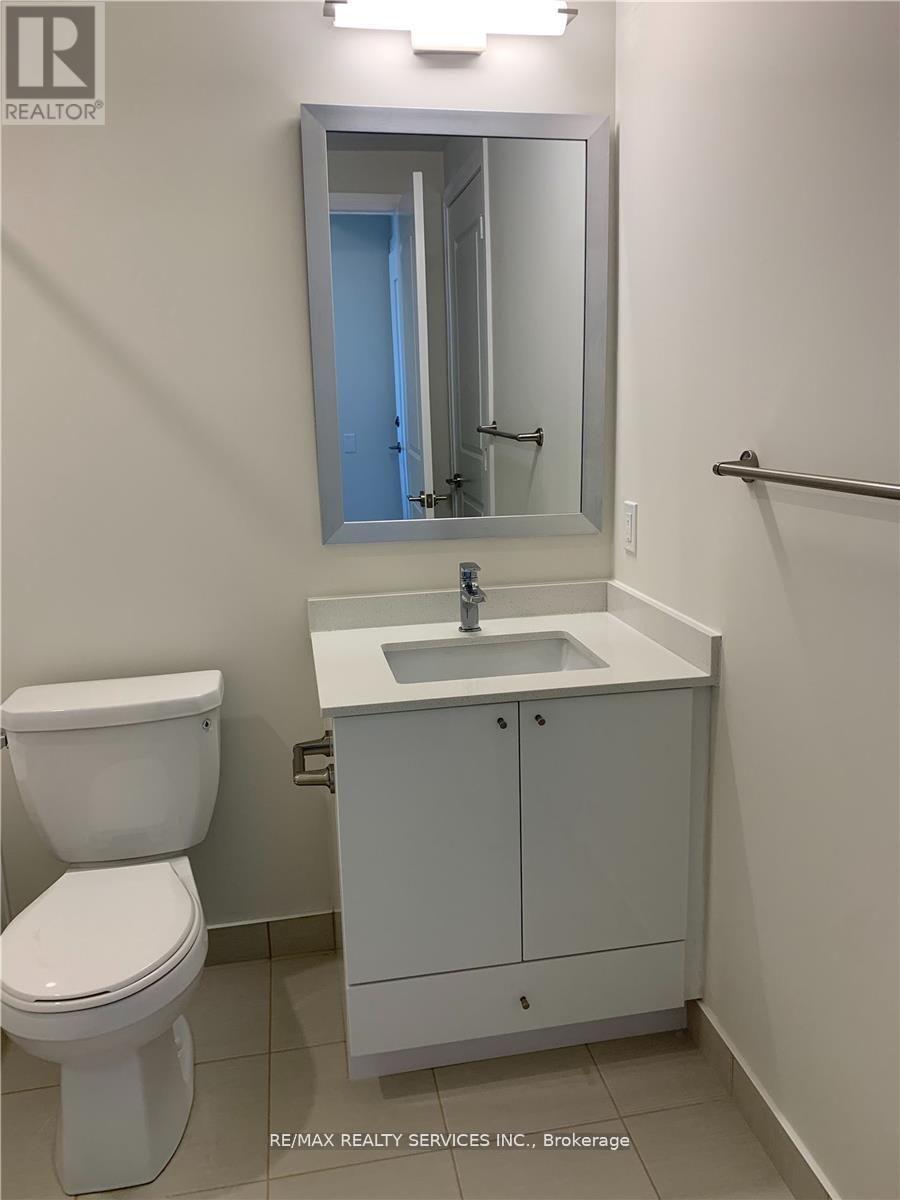 1812 - 35 Watergarden Drive, Mississauga, Ontario  L5R 0G8 - Photo 11 - W12948952