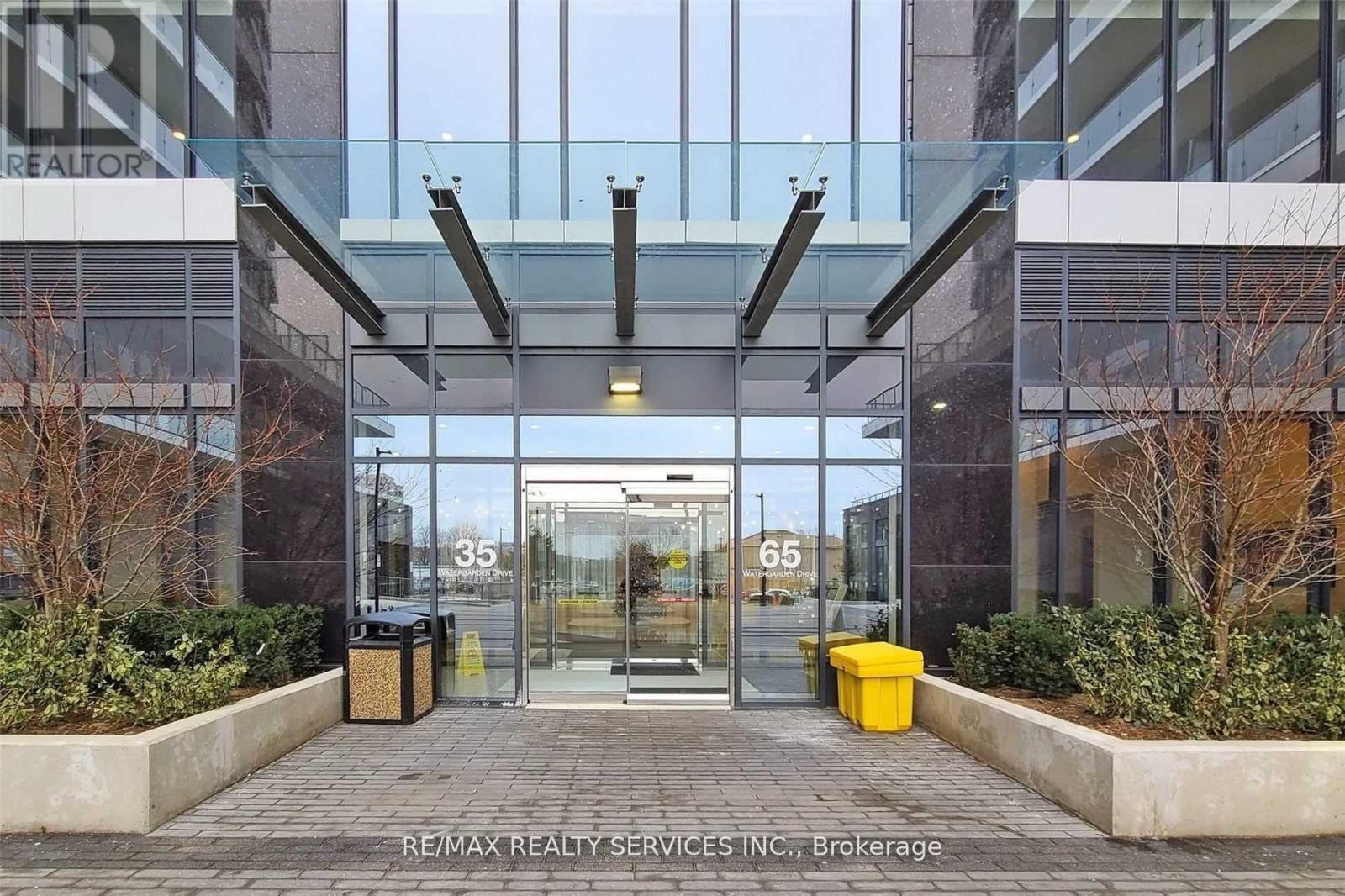 1812 - 35 Watergarden Drive, Mississauga, Ontario  L5R 0G8 - Photo 14 - W12948952