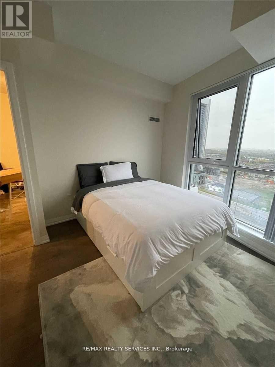 1812 - 35 Watergarden Drive, Mississauga, Ontario  L5R 0G8 - Photo 7 - W12948952