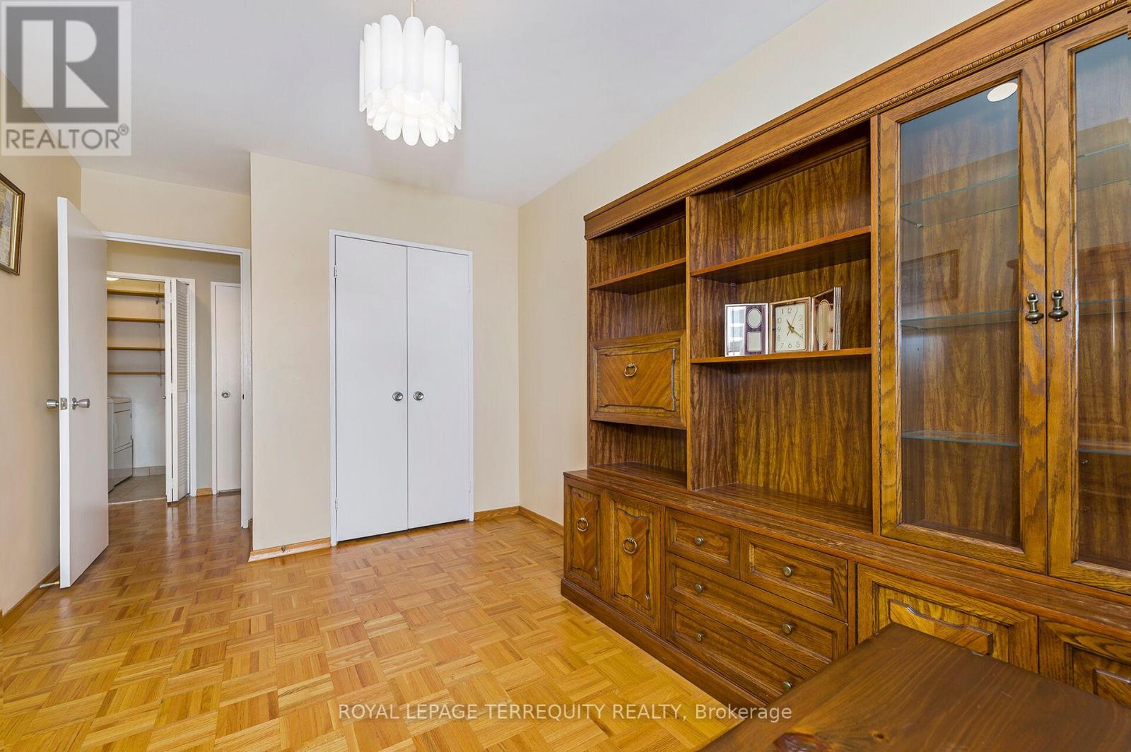 802 - 19 Four Winds Drive, Toronto, Ontario  M3J 2S9 - Photo 18 - W12948964