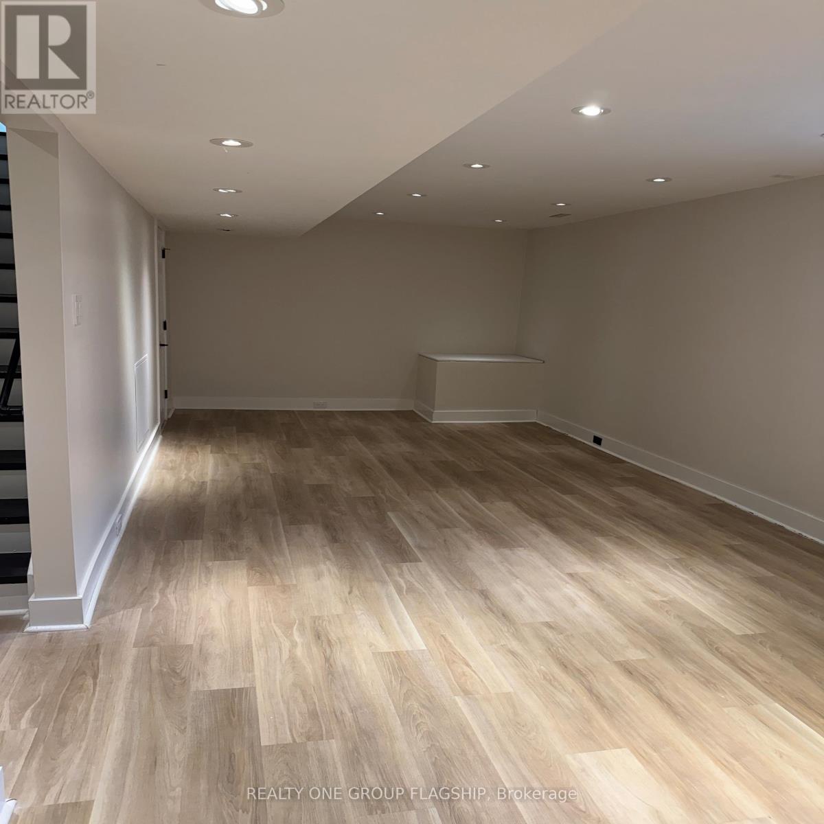 111 Higginbotham Crescent, Milton, Ontario  L9T 8E1 - Photo 15 - W12949020