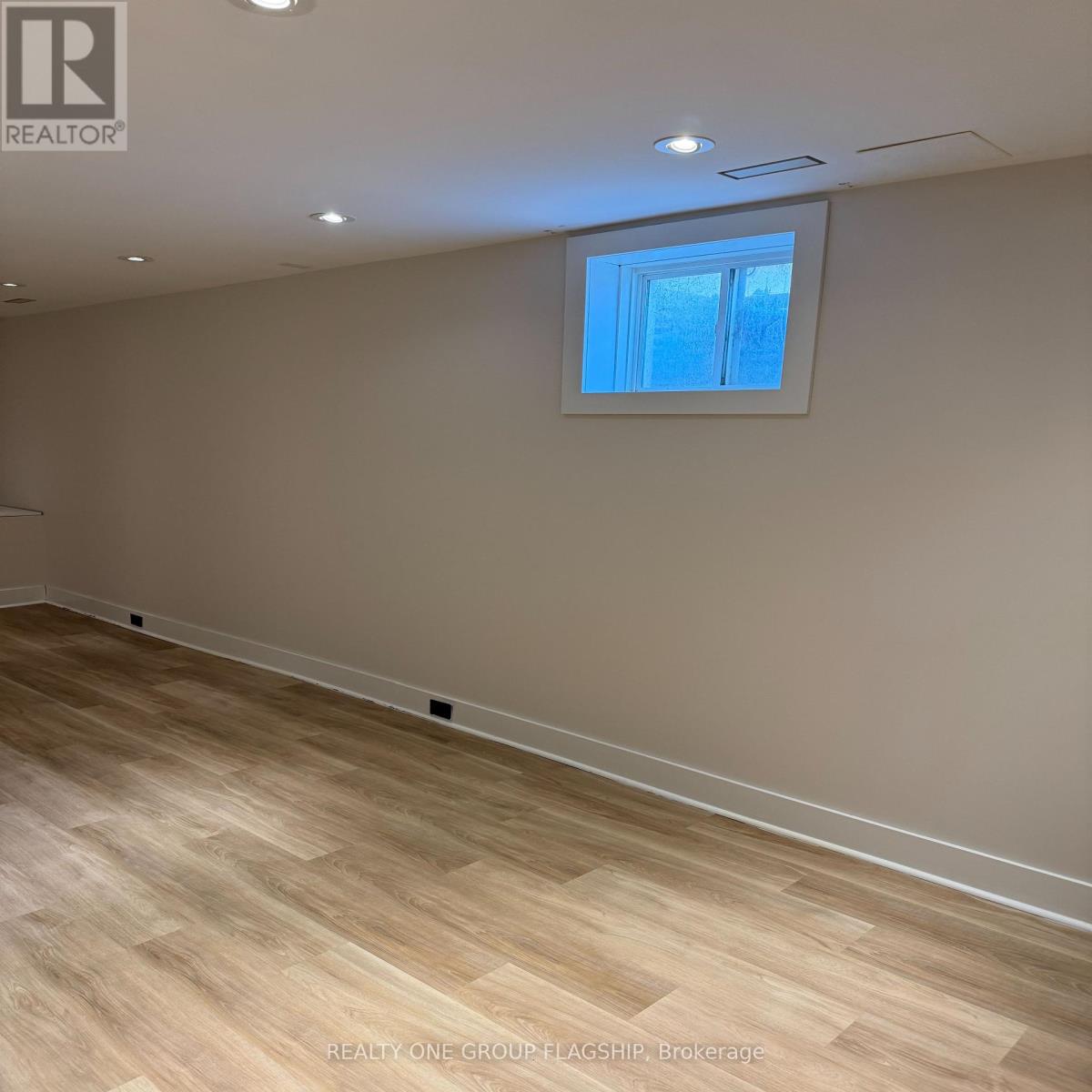 111 Higginbotham Crescent, Milton, Ontario  L9T 8E1 - Photo 16 - W12949020