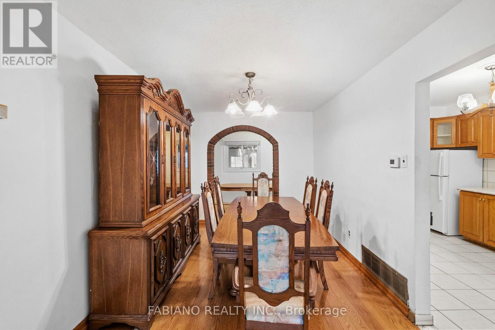 80 Cayuga Avenue, Toronto, Ontario  M6N 2G3 - Photo 16 - W12949034