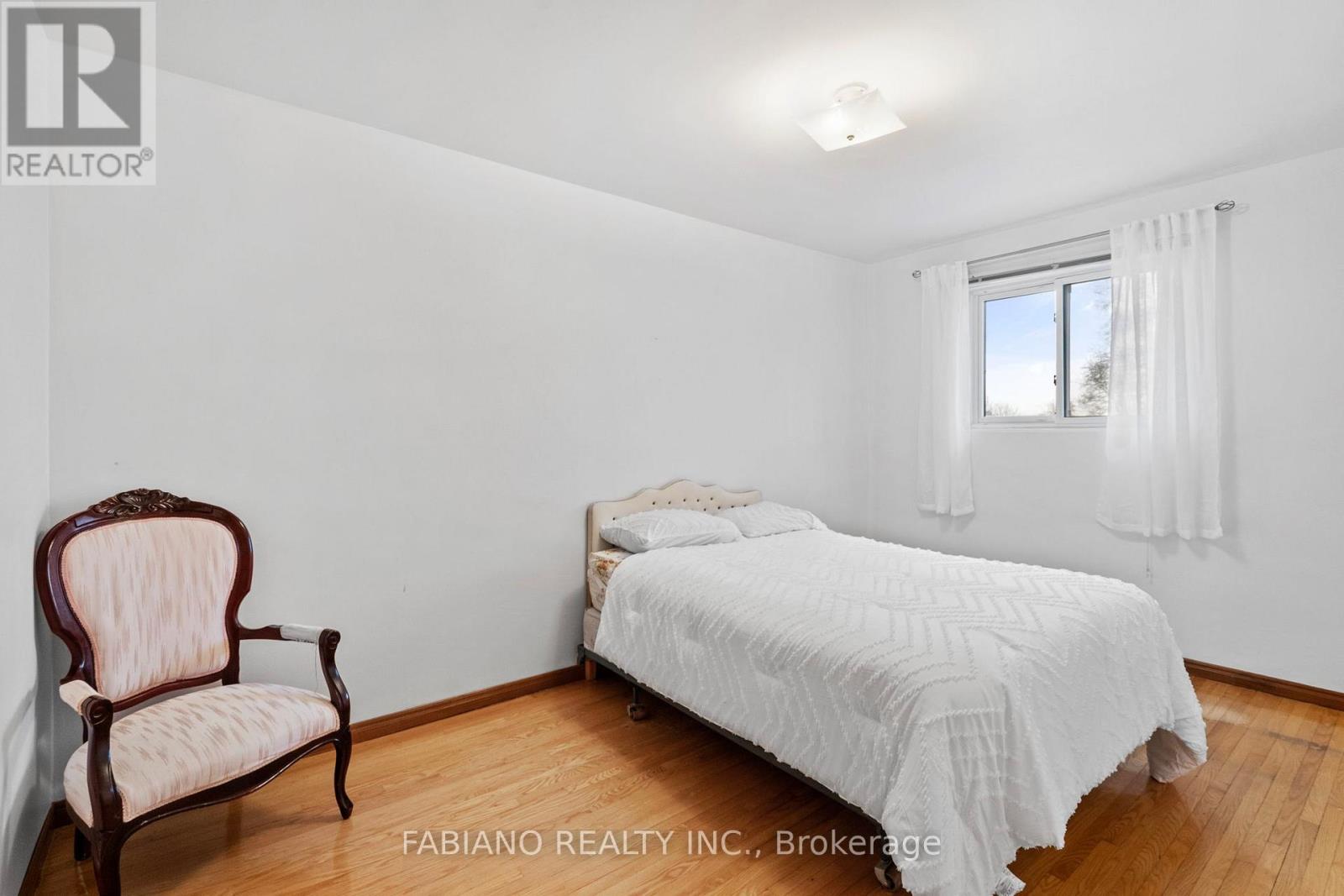 80 Cayuga Avenue, Toronto, Ontario  M6N 2G3 - Photo 26 - W12949034